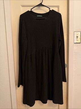 Black Ribbed Long-Sleeve A-Line Dress